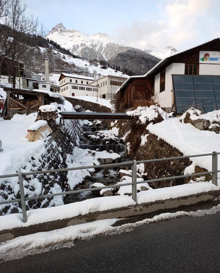 Casa Steilalva - Grosszuegiges Chalet Fuer Erholsamen Familienurlaub Surrein 외부 사진